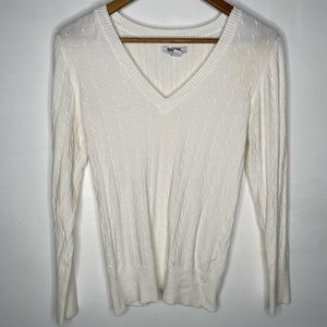 🍋Old Navy White thin knit V-neck sweater